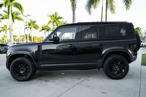 2025 Land Rover Defender P300