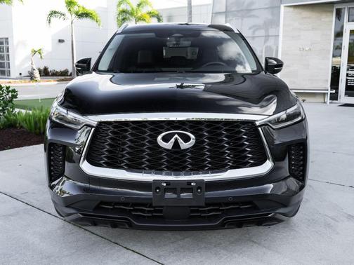 Mineral Black 2023 INFINITI QX60 Luxe