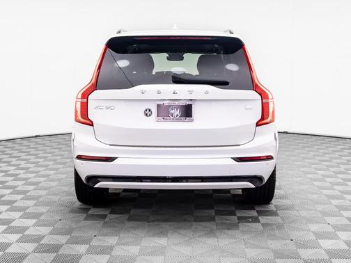 2023 Volvo XC90 Recharge Plug-In Hybrid T8 Plus Dark Theme 7 Passenger