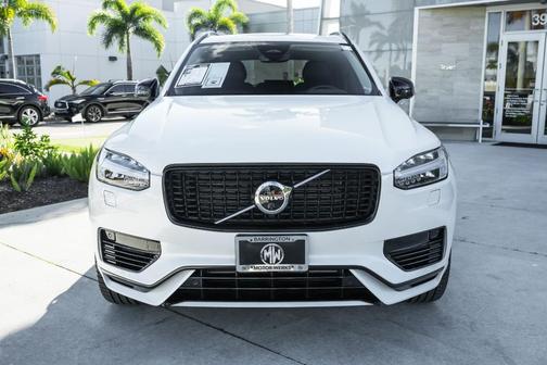 2023 Volvo XC90 Recharge Plug-In Hybrid T8 Plus Dark Theme 7 Passenger