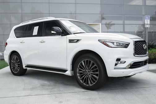 2024 INFINITI QX80 SENSORY