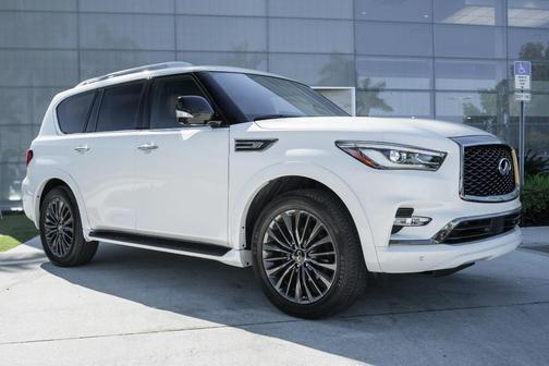2024 INFINITI QX80 SENSORY