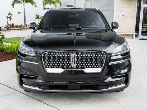 Black Metallic 2023 Lincoln Aviator Reserve RWD