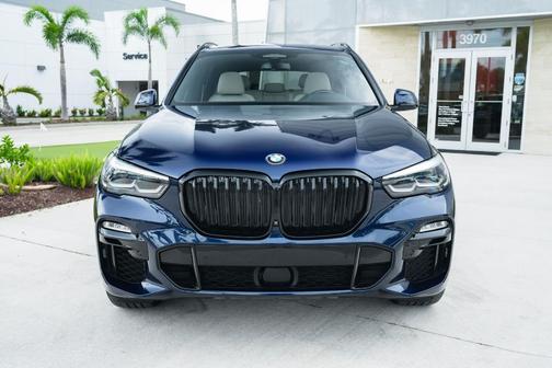 2021 BMW X5 M50i