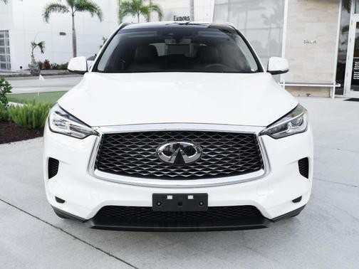 Lunar White 2023 INFINITI QX50 Luxe