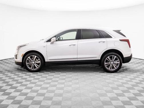 Crystal White Tri-Coat 2025 Cadillac XT5 Premium Luxury
