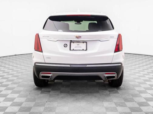 Crystal White Tri-Coat 2025 Cadillac XT5 Premium Luxury