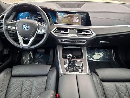 Alpine White 2023 BMW X5 PHEV xDrive45e