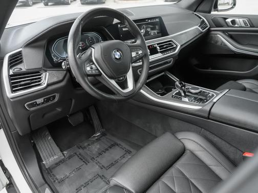 Alpine White 2023 BMW X5 PHEV xDrive45e