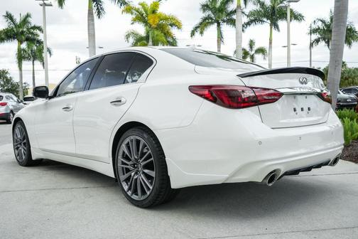 2023 INFINITI Q50 LUXE
