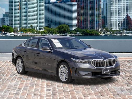 Dark Graphite 2024 BMW 530 i