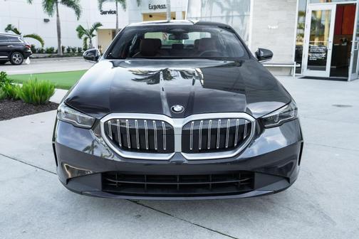 2024 BMW 530 i