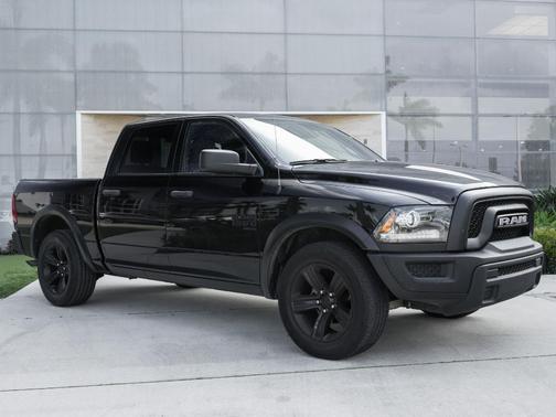Diamond Black 2024 RAM 1500 Classic SLT