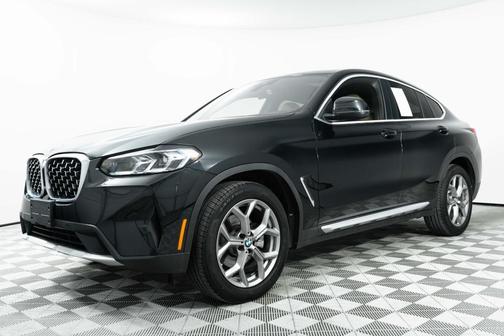 2022 BMW X4 xDrive30i