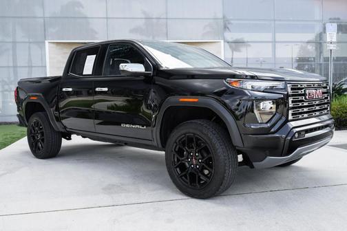 Onyx Black 2024 GMC Canyon Denali