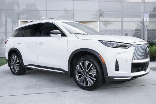 2026 INFINITI QX60 Luxe