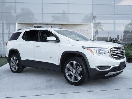 White Frost Tri-Coat 2019 GMC Acadia SLT-2