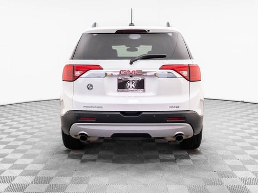 White Frost Tri-Coat 2019 GMC Acadia SLT-2