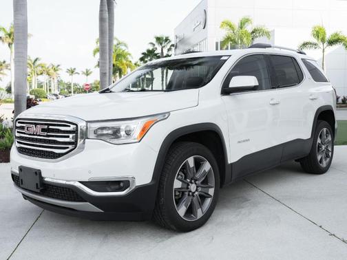 White Frost Tri-Coat 2019 GMC Acadia SLT-2