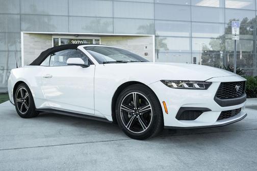 2024 Ford Mustang EcoBoost