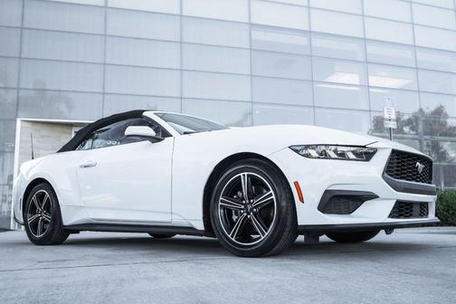 2024 Ford Mustang EcoBoost