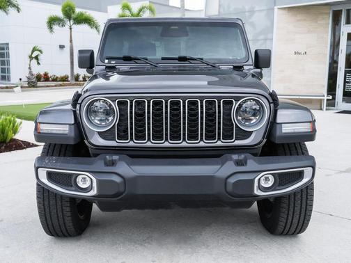 Granite Crystal Clearcoat Metallic 2025 Jeep Wrangler 4xe Sahara
