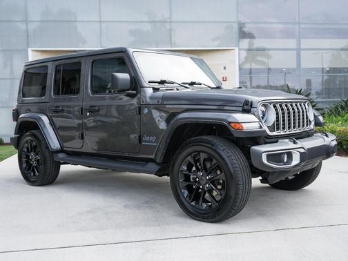 Granite Crystal Clearcoat Metallic 2025 Jeep Wrangler 4xe Sahara