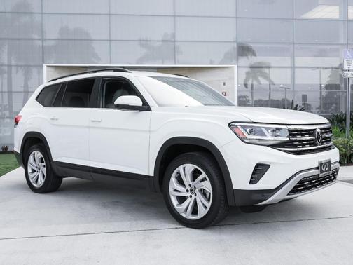 Pure White 2023 Volkswagen Atlas 3.6L SE w/Technology