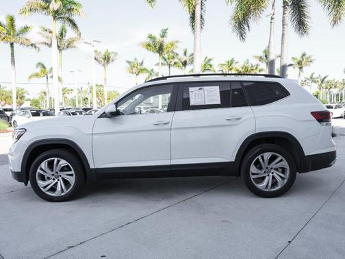 Pure White 2023 Volkswagen Atlas 3.6L SE w/Technology