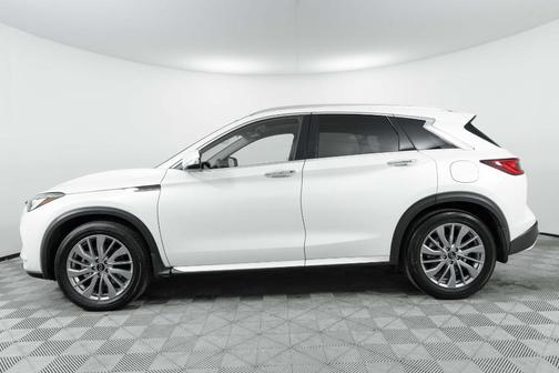 2025 INFINITI QX50 Luxe