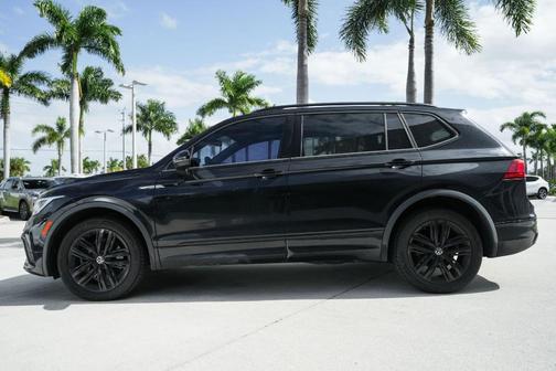 2022 Volkswagen Tiguan 2.0T SE R-Line Black