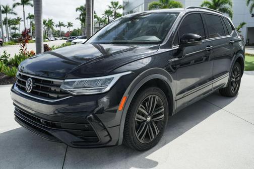 2022 Volkswagen Tiguan 2.0T SE R-Line Black
