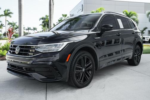 2022 Volkswagen Tiguan 2.0T SE R-Line Black