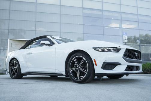 2024 Ford Mustang EcoBoost Premium