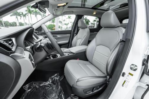 2025 INFINITI QX50 Luxe