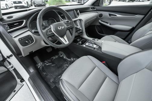 2025 INFINITI QX50 Luxe