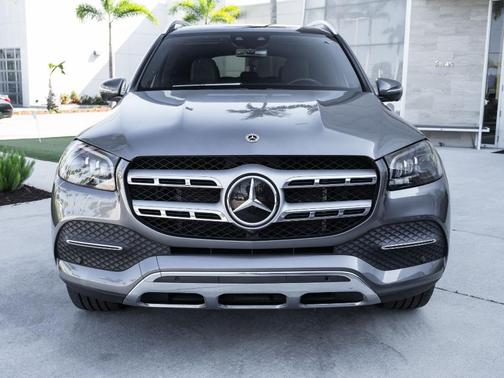 Gray 2023 Mercedes-Benz GLS 450 4MATIC