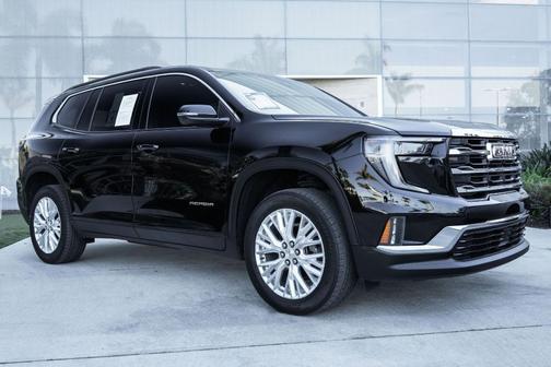 2024 GMC Acadia Elevation