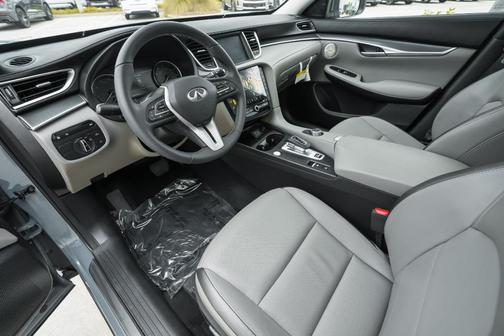 2025 INFINITI QX50 Luxe