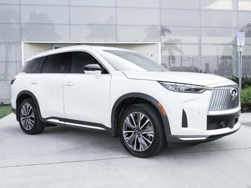 Radiant White 2026 INFINITI QX60 Luxe