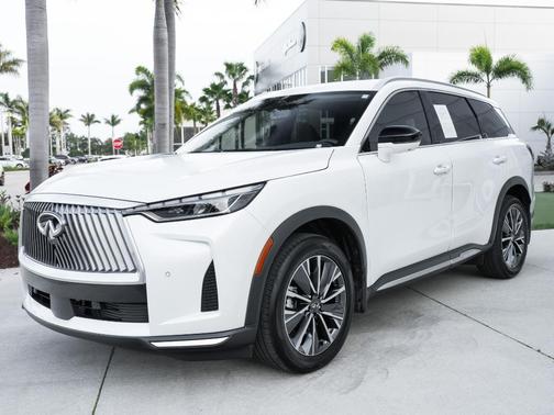Radiant White 2026 INFINITI QX60 Luxe
