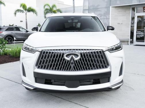 Radiant White 2026 INFINITI QX60 Luxe