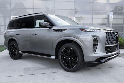 Dynamic Metal 2026 INFINITI QX80 SPORT