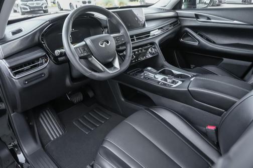 Diamond Black 2026 INFINITI QX60 Luxe