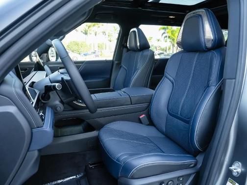 Dynamic Metal 2026 INFINITI QX80 SPORT