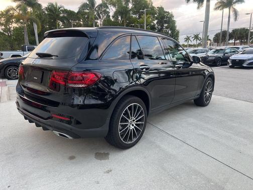 2022 Mercedes-Benz GLC 300 Base