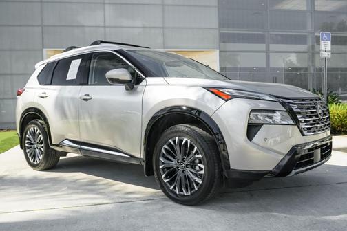 2025 Nissan Rogue Platinum