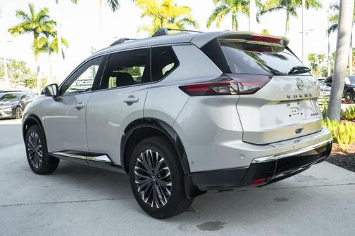 2025 Nissan Rogue Platinum
