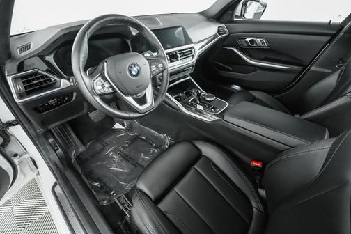2022 BMW 330 i