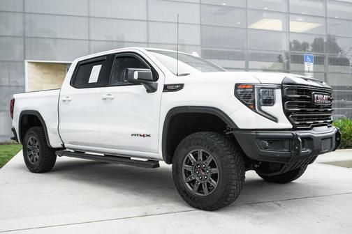 2024 GMC Sierra 1500 AT4X